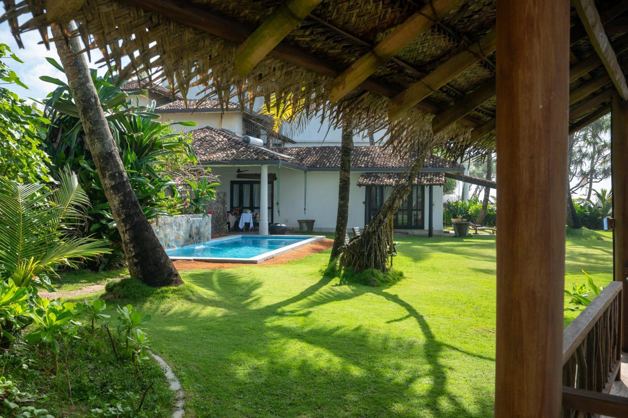 Poya Villa Ahangama Esterno foto